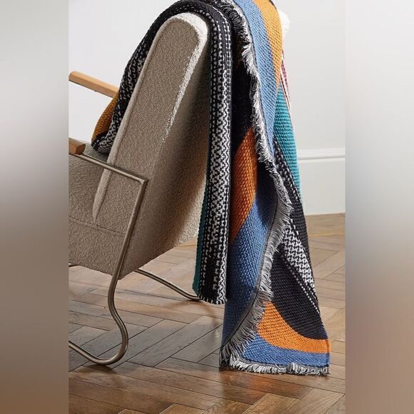 MISSONI HOME
Yailin Fringed Jacquard Throw - Picture 2 of 7